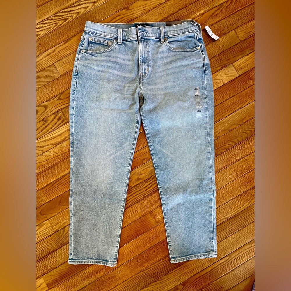 NWT Gap Mid Rise Girlfriend Jeans